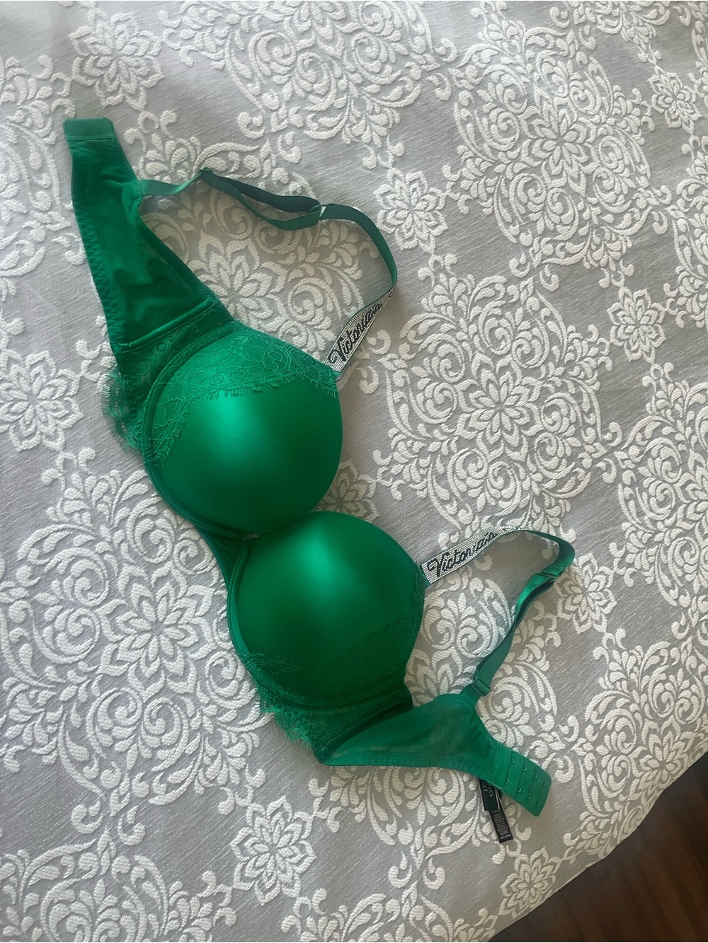 New Victoria's Secret Green Satin Lace-Trim Push-Up Bra 36D
